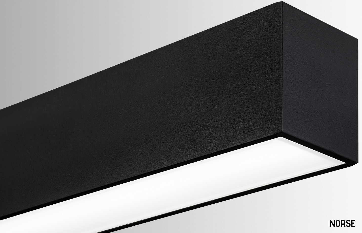 Jesse surface linear light black 07